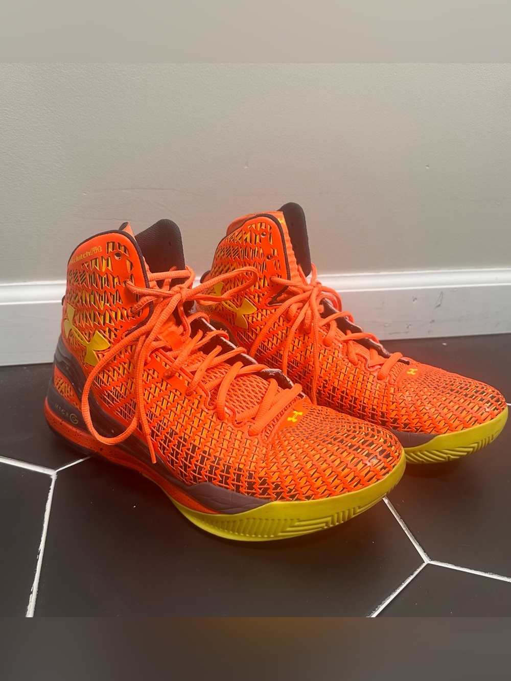 Under Armour ClutchFit Drive Orange Basketball Sneakers